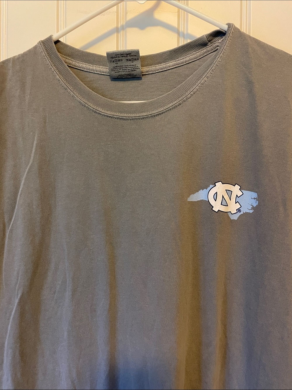 Comfort Colors North Carolina Logo Short-Sleeve Tee - Gray